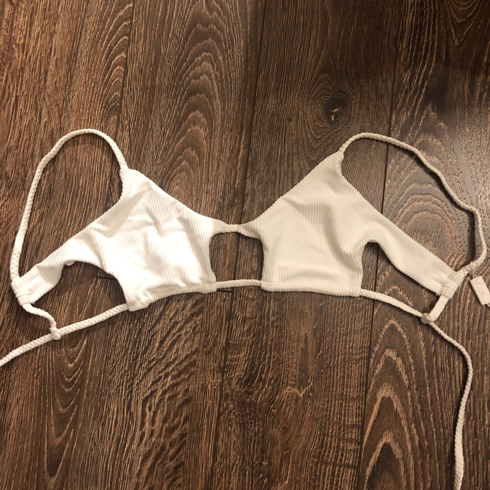 NWOT Frankie’s Bikinis Willa Rib Top - White